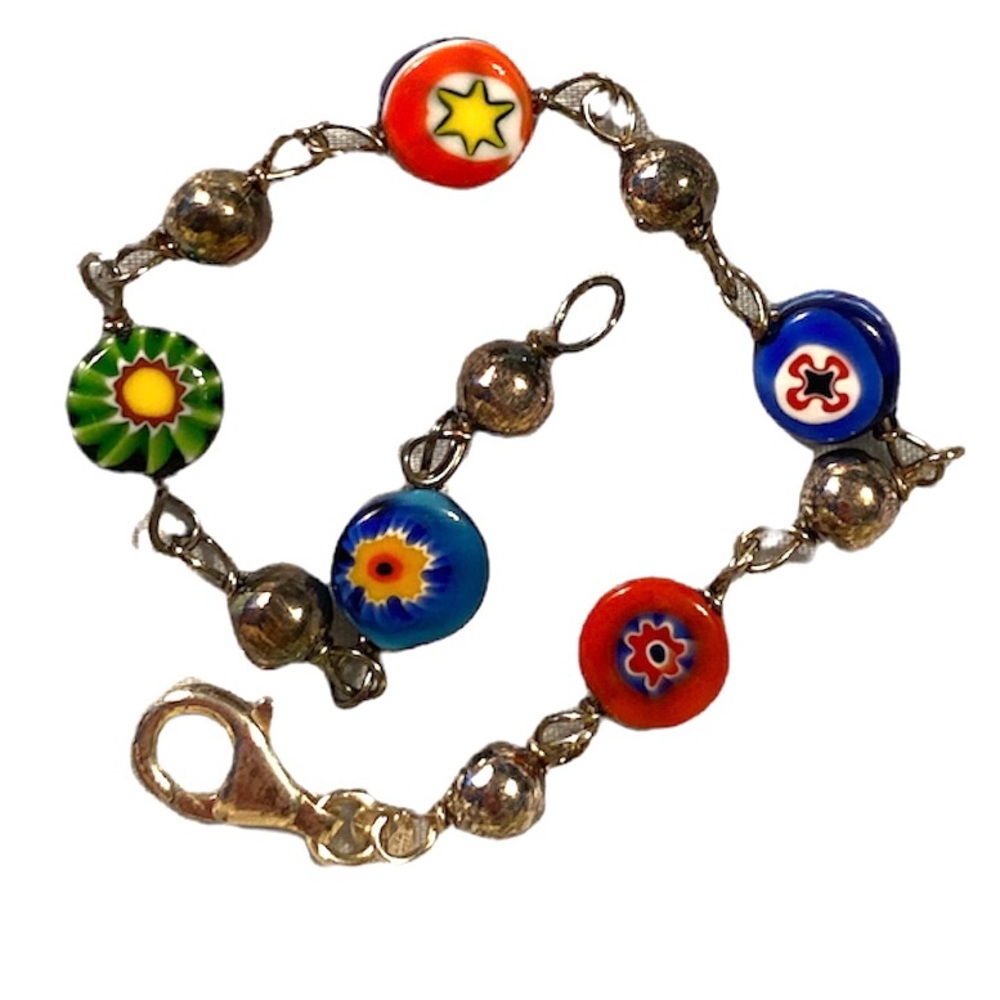 Glass bead bracelet